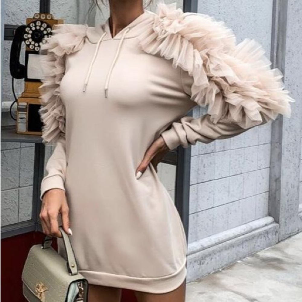 Boutique “Miss Ord” Ruffle Sleeve Sweatshirt Dress Tunic Dramatic Sleeve Size S